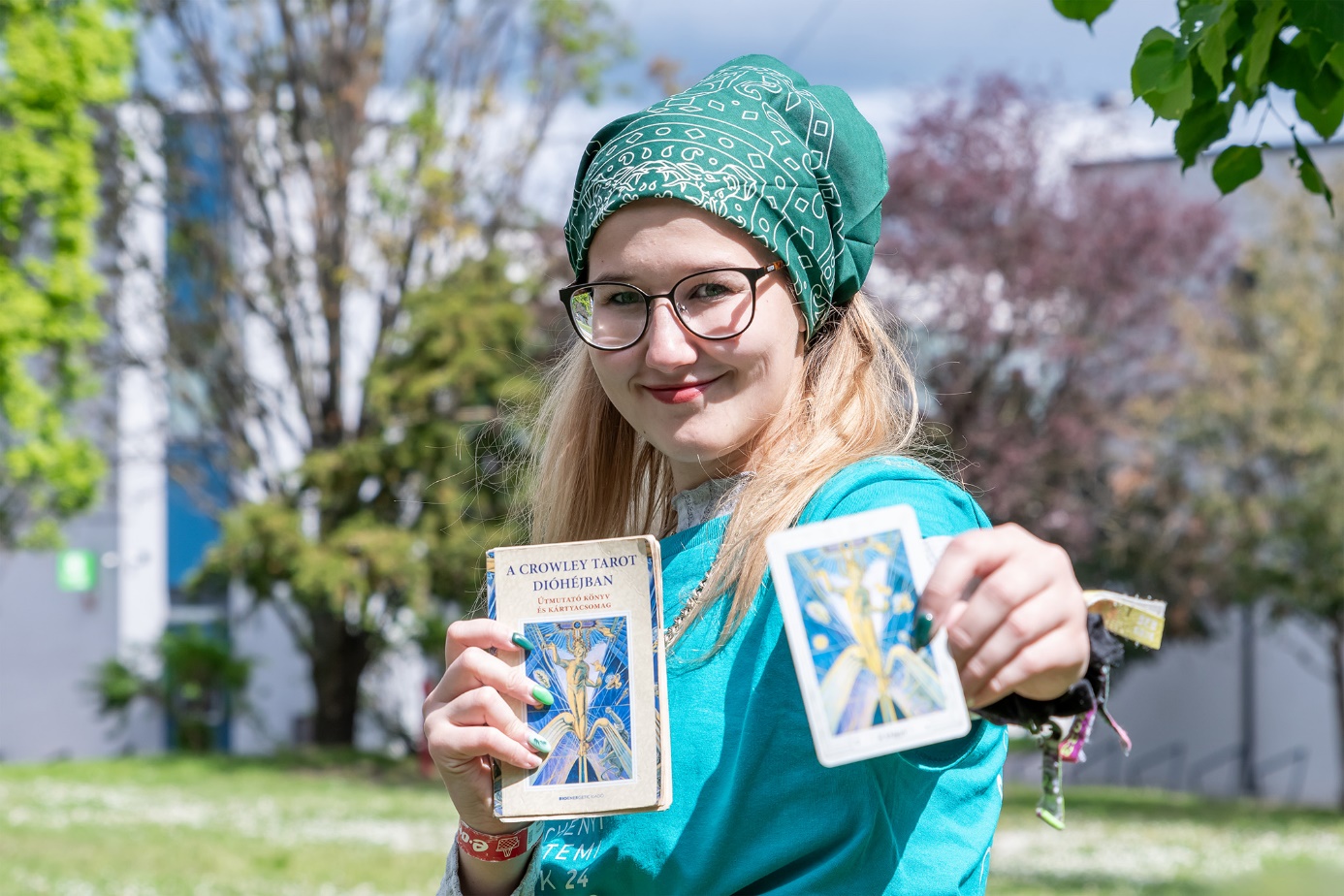 Alexia Unti from Fejér County has already arrived to SZEN as an organiser, and among other things, the students could meet her at the fortune tellers'